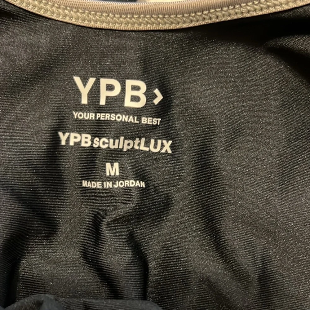 NWOT Abercrombie YPB sports bra ( leggings sold separately). Active wear - Picture 2 of 3